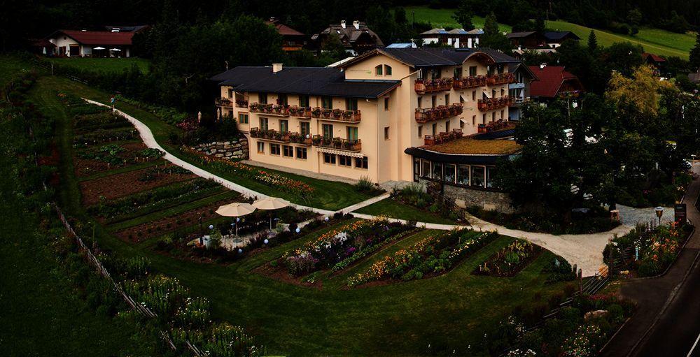 Strandhotel Am Weissensee Exterior foto